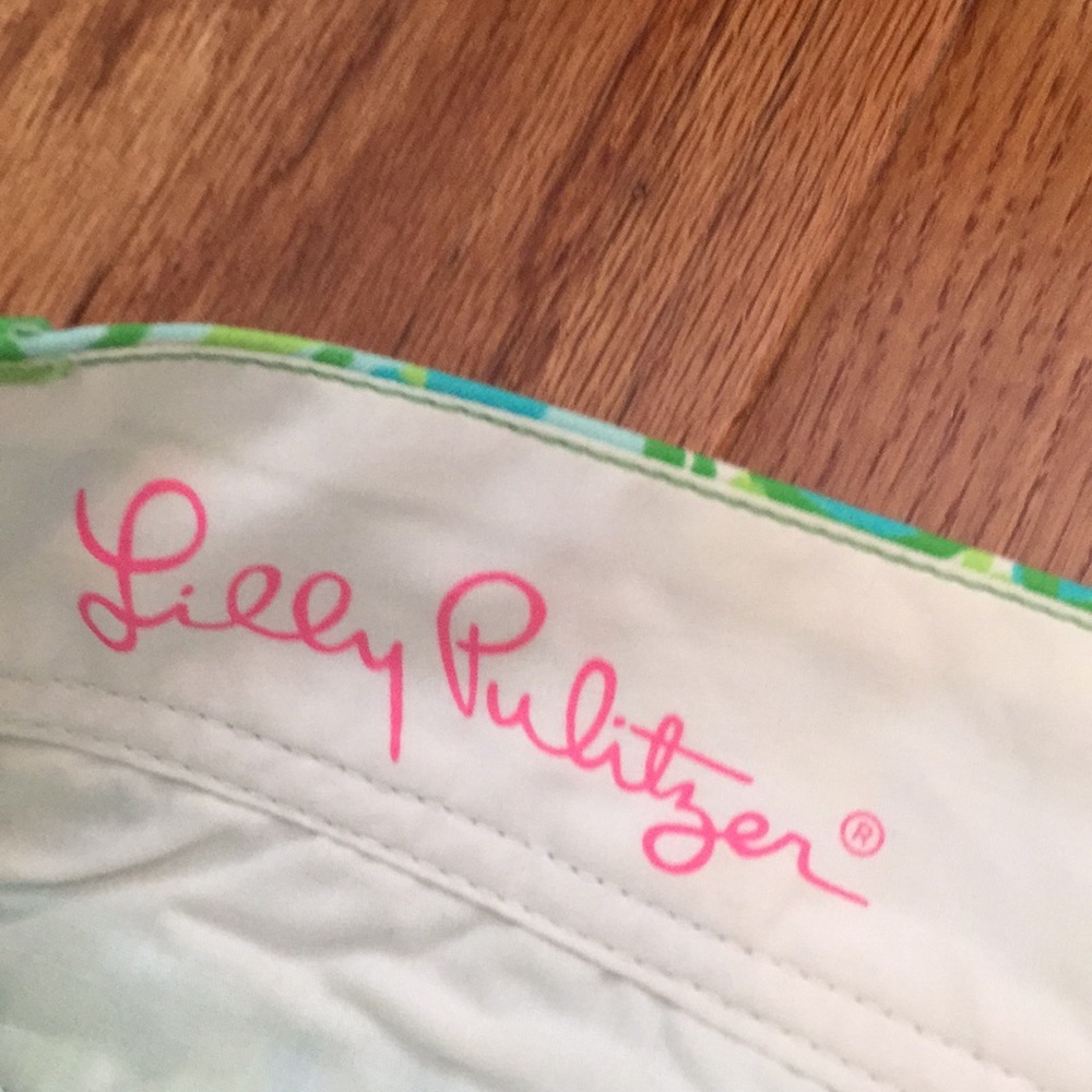 Lilly Pulitzer - The Walsh Short View 6